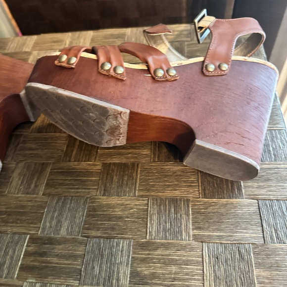 Brown Korks wedges with cork heal - Picture 2 of 5